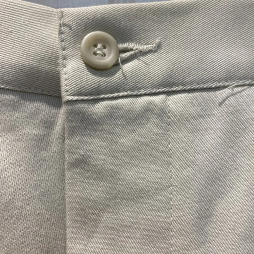 Dockers Classic Fit Flat Front Mens Tan Pants 42/32  NWT               ‎ 816